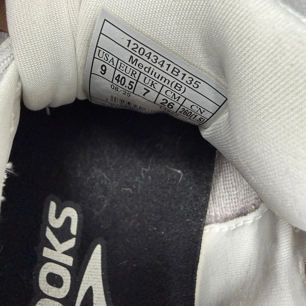Brooks Glycerin 22 Women's Size 9 White Grey Black Running Shoes 120434